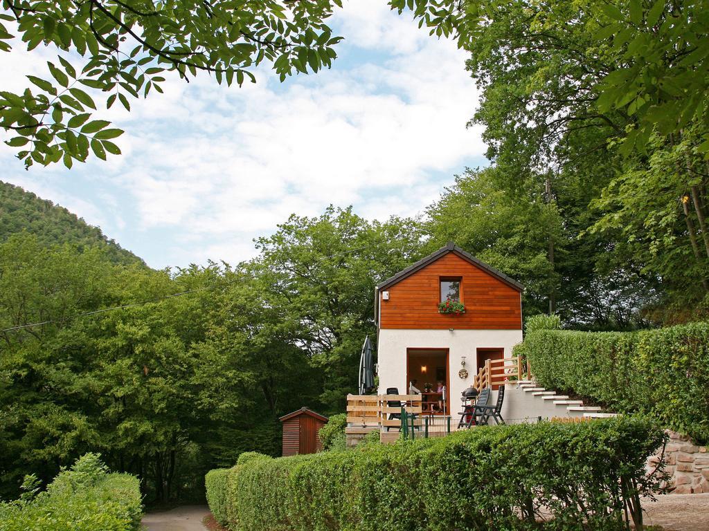 Cottage With A Terrace And A View Of The Valley Aywaille Exteriér fotografie