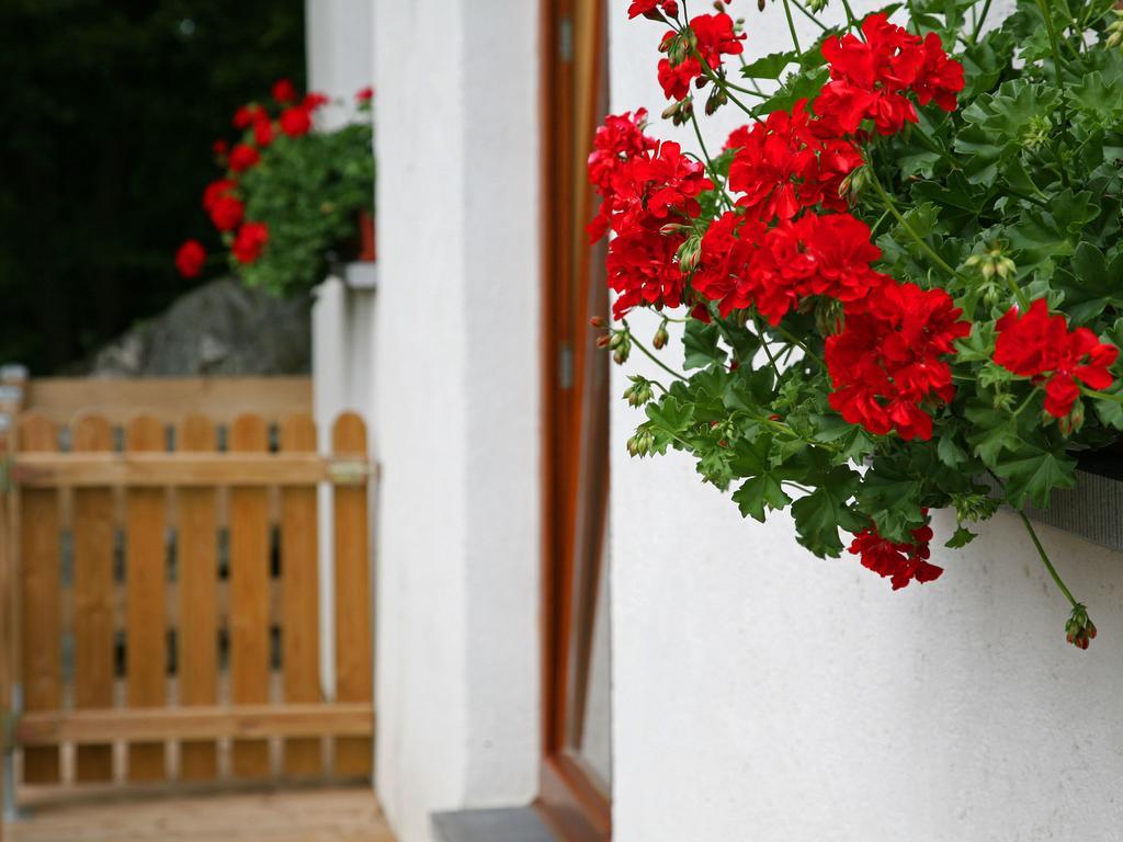 Cottage With A Terrace And A View Of The Valley Aywaille Exteriér fotografie