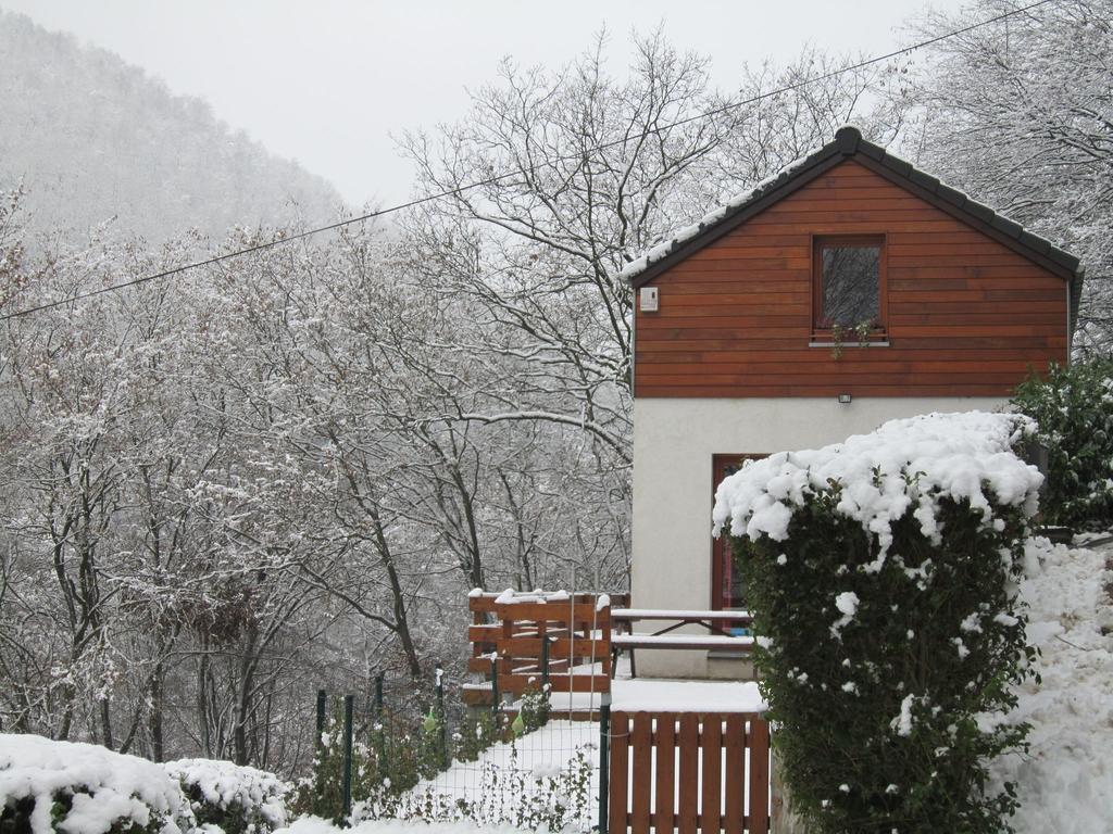 Cottage With A Terrace And A View Of The Valley Aywaille Exteriér fotografie
